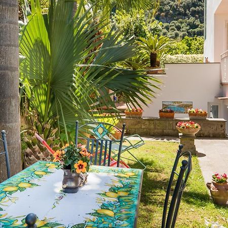 Bed and Breakfast Casa Beatrice Sorrent Exterior foto