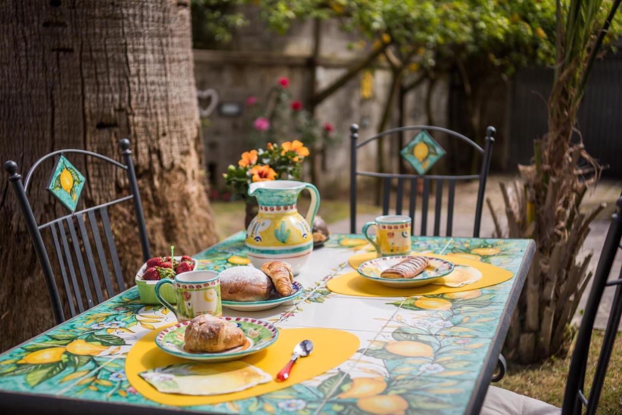 Bed and Breakfast Casa Beatrice Sorrent Exterior foto