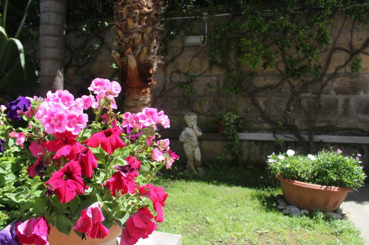 Bed and Breakfast Casa Beatrice Sorrent Exterior foto